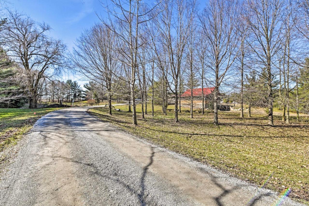 Honey House Cabin - A Quiet Countryside Retreat! Nappanee Exterior foto