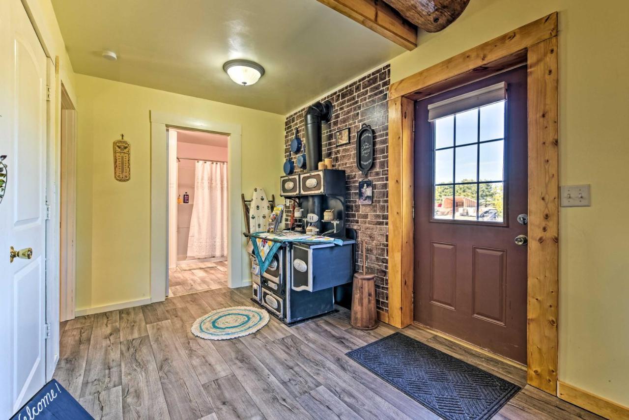 Honey House Cabin - A Quiet Countryside Retreat! Nappanee Exterior foto